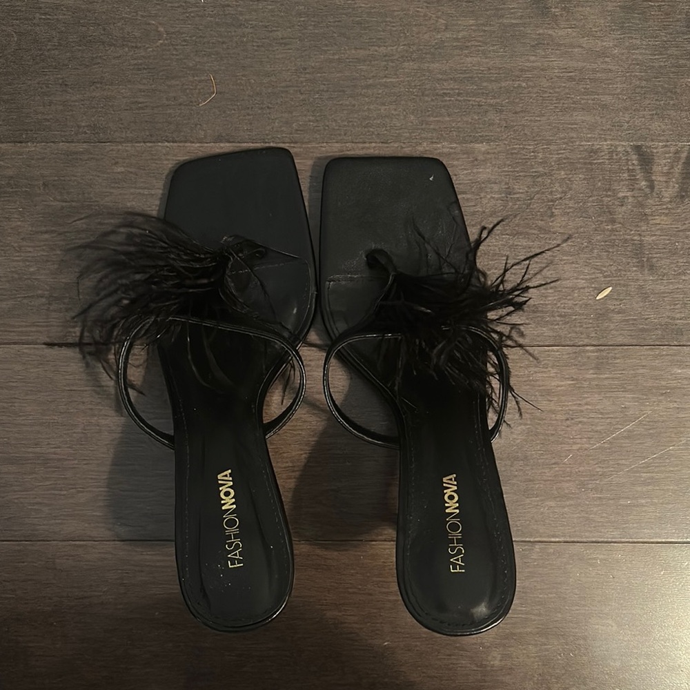 Fashion Nova Black Heeled Feathered Heels